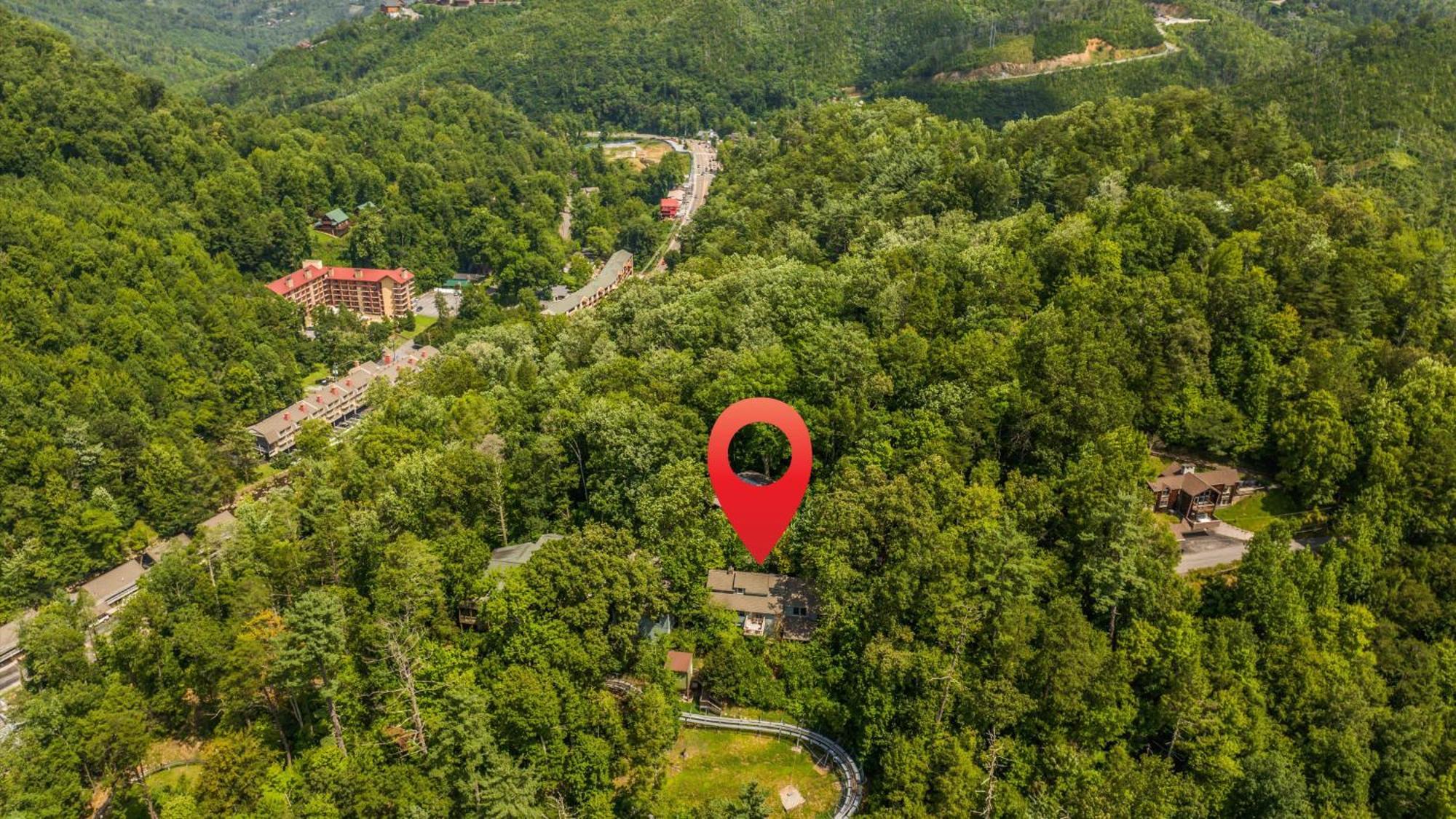 Whiskey Ridge Lodge, A Restored 1940S Gem, 2 Mins From Downtown, Breathtaking City Views, Custom Game Room, And Spacious Elegance Gatlinburg Ngoại thất bức ảnh